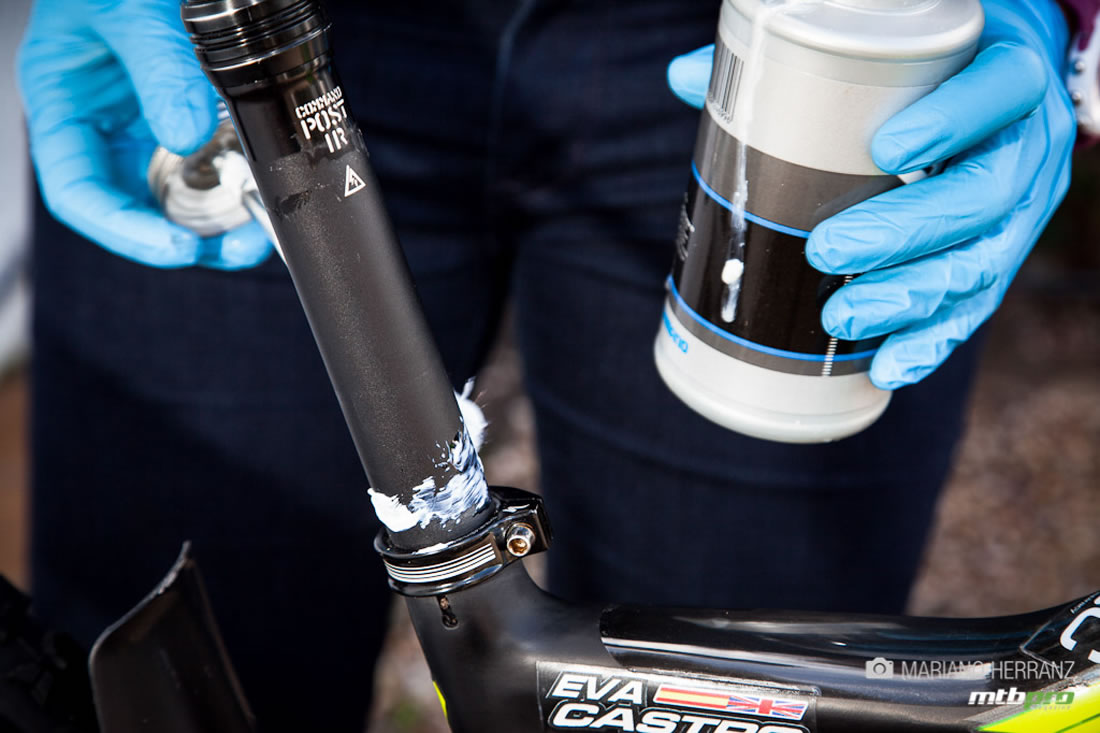 Qué es mejor? cera o aceite para lubricar la cadena de tu bicicleta -  Windsor Ciclismo