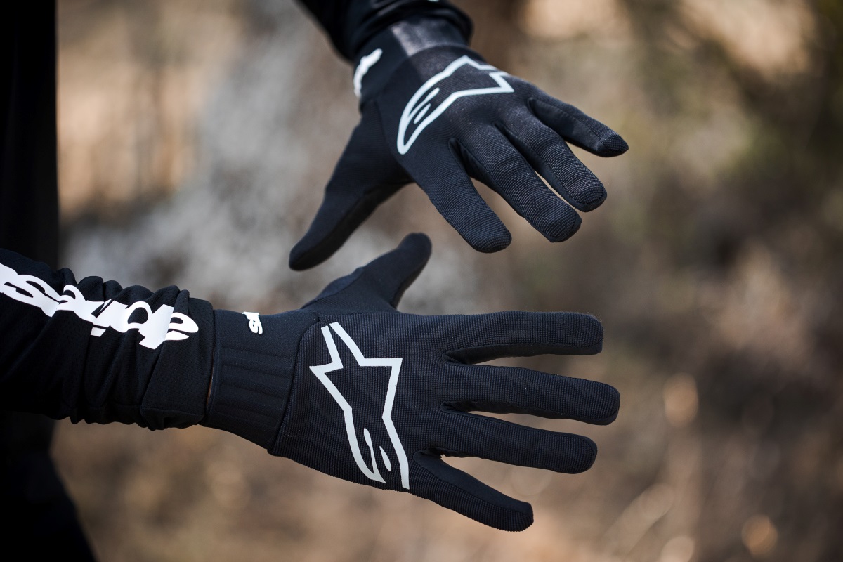 Test: Probamos los guantes Alpinestars Freeride: protección, tacto
